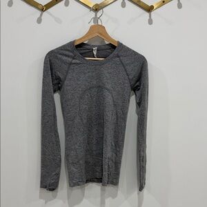 Lululemon Swiftly Tech longsleeve
